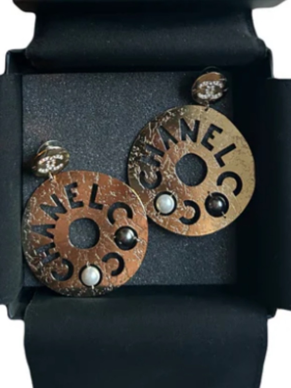 CHANEL Gold-tone Logo Disc Drop Earrings Egypt 2019 collectors piece